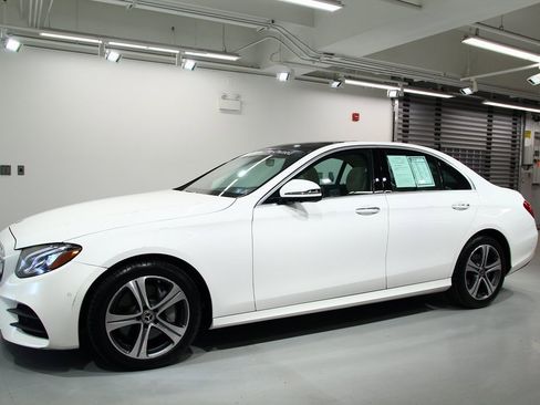 Used 2020 Mercedes-Benz E 350 4MATIC Sedan image 15