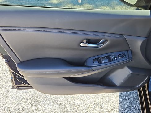 Used 2022 Nissan Sentra SV w/ All-Weather Package image 14