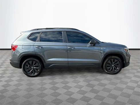 Used 2022 Volkswagen Taos S image 5