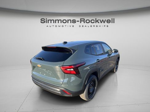 New 2026 Chevrolet Trax LS FWD image 16