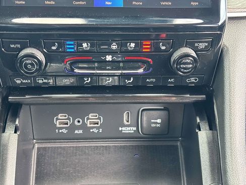 Used 2023 Jeep Grand Cherokee 4WD 4xe w/ Luxury Tech Group II image 24