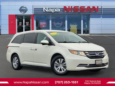Used 2016 Honda Odyssey SE image 1
