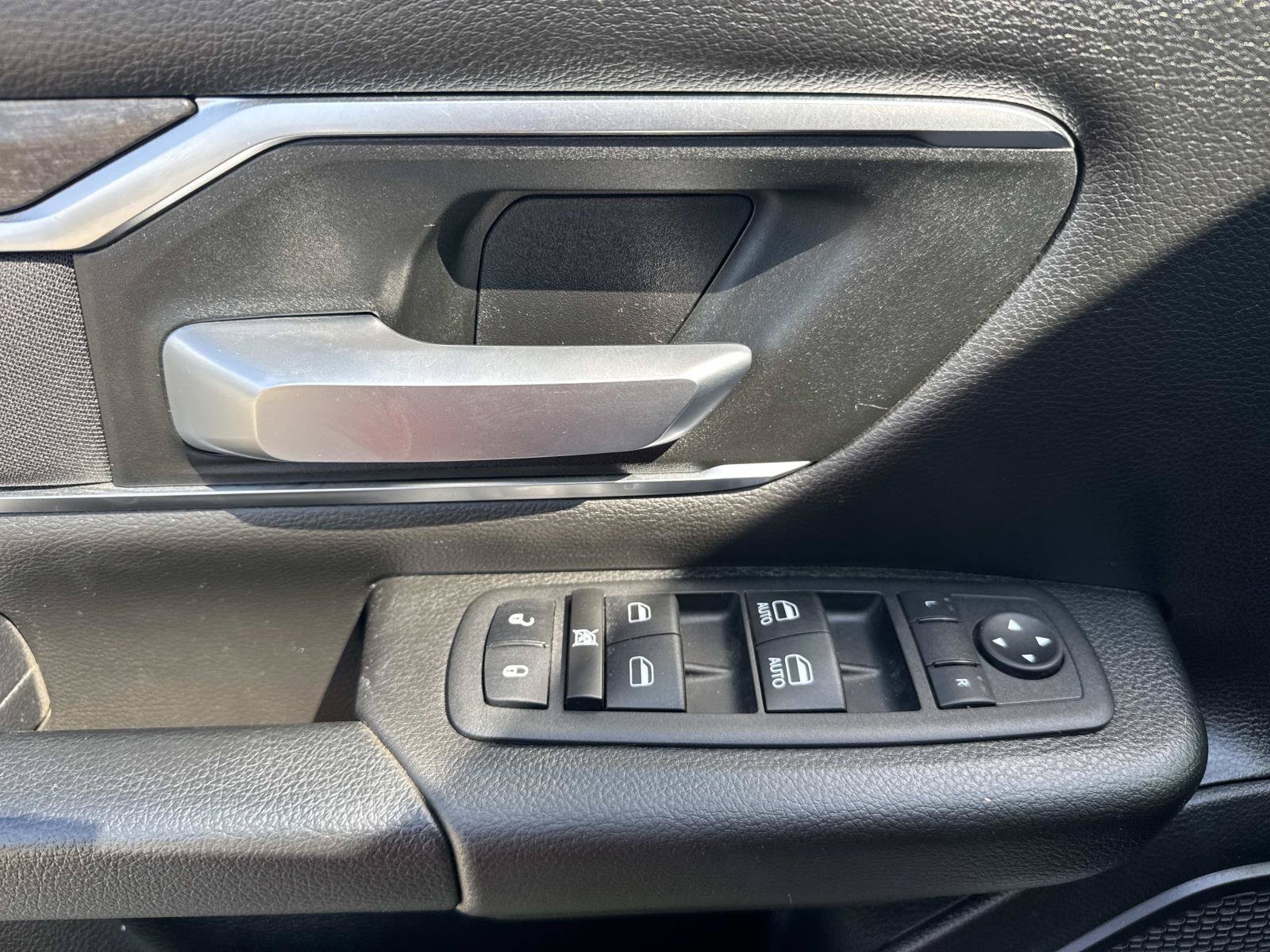 Used 2024 RAM 1500 Big Horn AWD/4WD image 19
