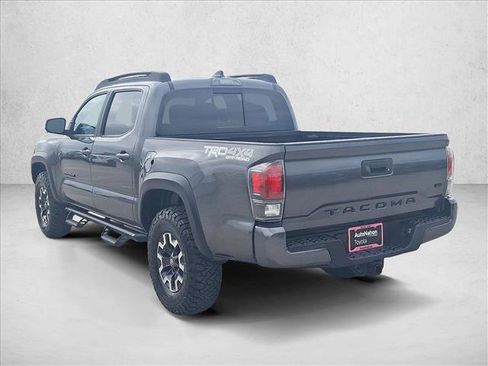 Used 2022 Toyota Tacoma TRD Off-Road image 8