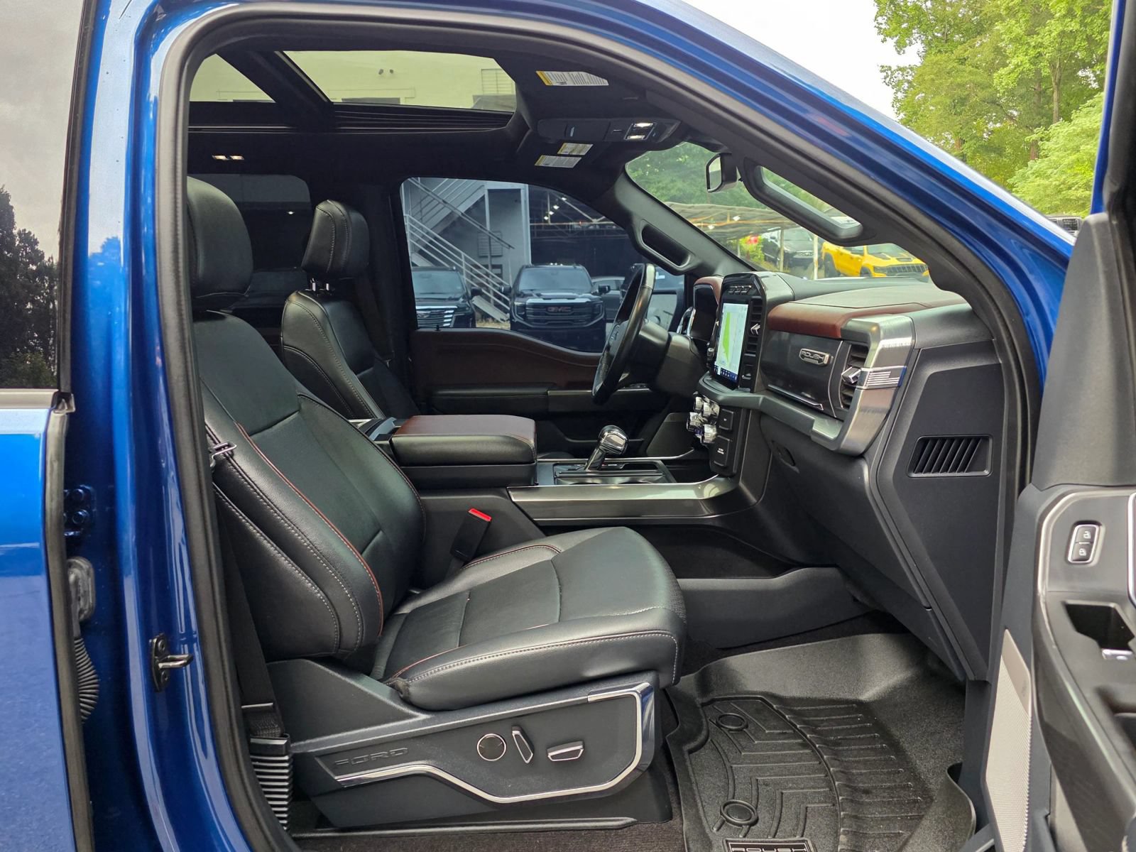 Used 2022 Ford F150 Lariat w/ Equipment Group 502A High AWD/4WD image 36