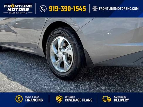 Used 2022 Hyundai Elantra SE FWD image 23