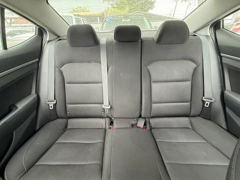 Used 2018 Hyundai Elantra SEL image 22