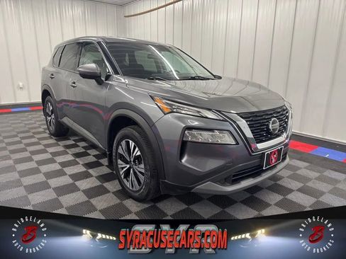 Used 2021 Nissan Rogue SV AWD/4WD image 1