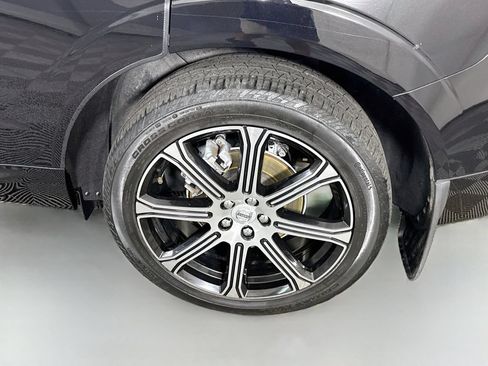 Used 2019 Volvo XC60 T5 Inscription w/ Protection Package AWD/4WD image 38