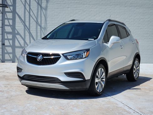 Used 2018 Buick Encore Preferred FWD image 3