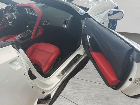 Used 2016 Chevrolet Corvette Z06 RWD image 9