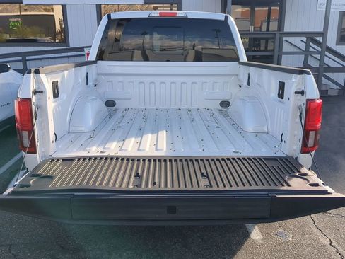 Used 2018 Ford F150 Lariat w/ Equipment Group 502A Luxury image 28