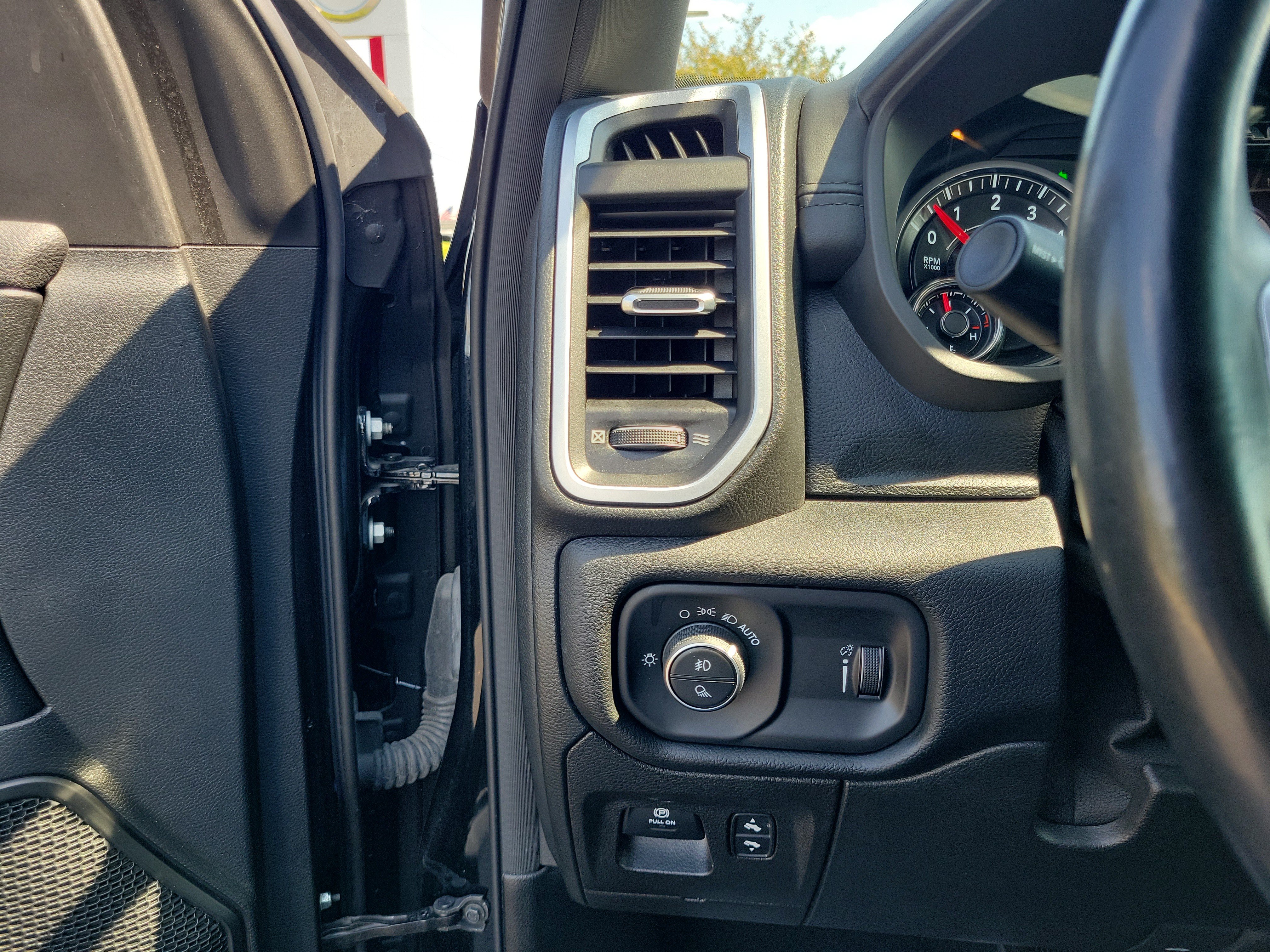 Used 2021 RAM 1500 Big Horn AWD/4WD image 20