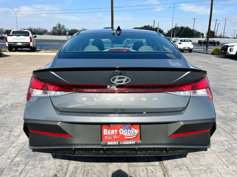 New 2026 Hyundai Elantra Sport FWD image 6