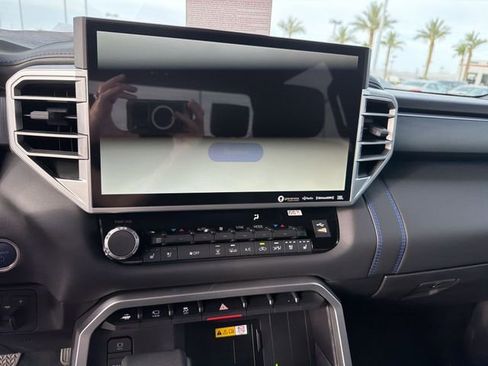 Used 2024 Toyota Tundra Platinum AWD/4WD image 19