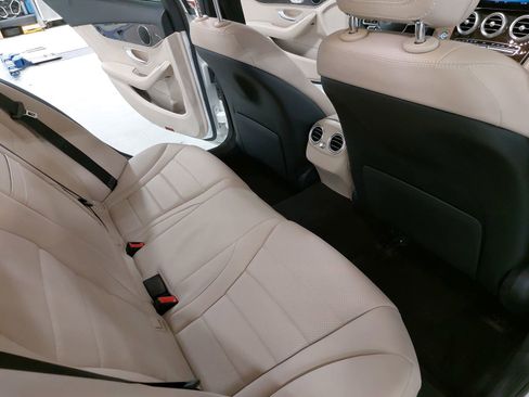 Used 2019 Mercedes-Benz C 300 Sedan image 11