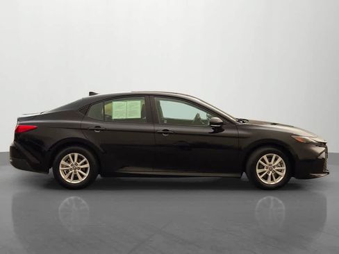 Used 2025 Toyota Camry LE FWD image 7