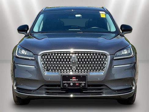 Used 2021 Lincoln Corsair AWD w/ Premium Package image 2