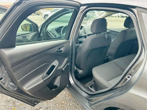 Used 2018 Ford Focus S image 18