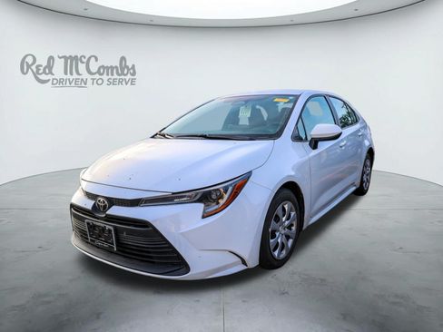 Certified 2024 Toyota Corolla LE FWD image 1