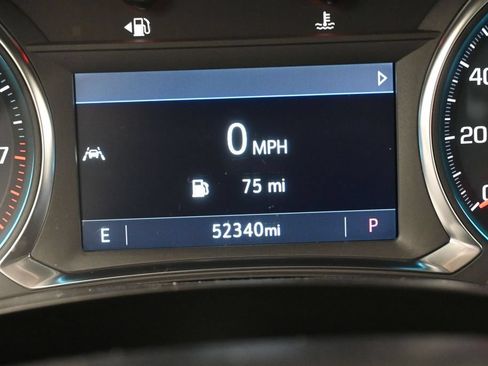 Used 2023 Chevrolet Traverse LT FWD image 27