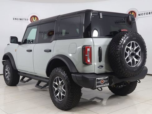 Used 2024 Ford Bronco Badlands AWD/4WD image 4