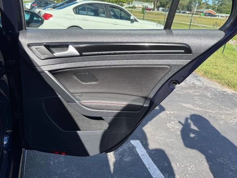 Used 2015 Volkswagen GTI SE w/ Lighting Package (SEL) image 20