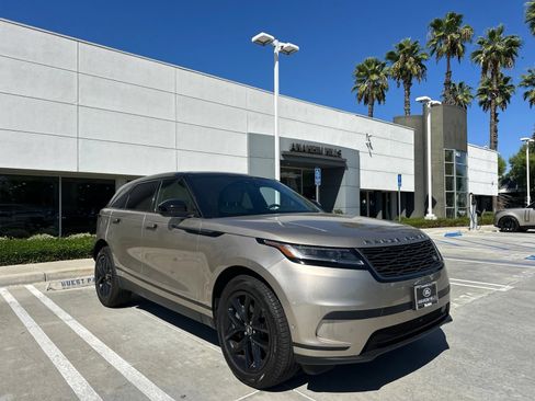 Used 2026 Land Rover Range Rover Velar S AWD/4WD image 2