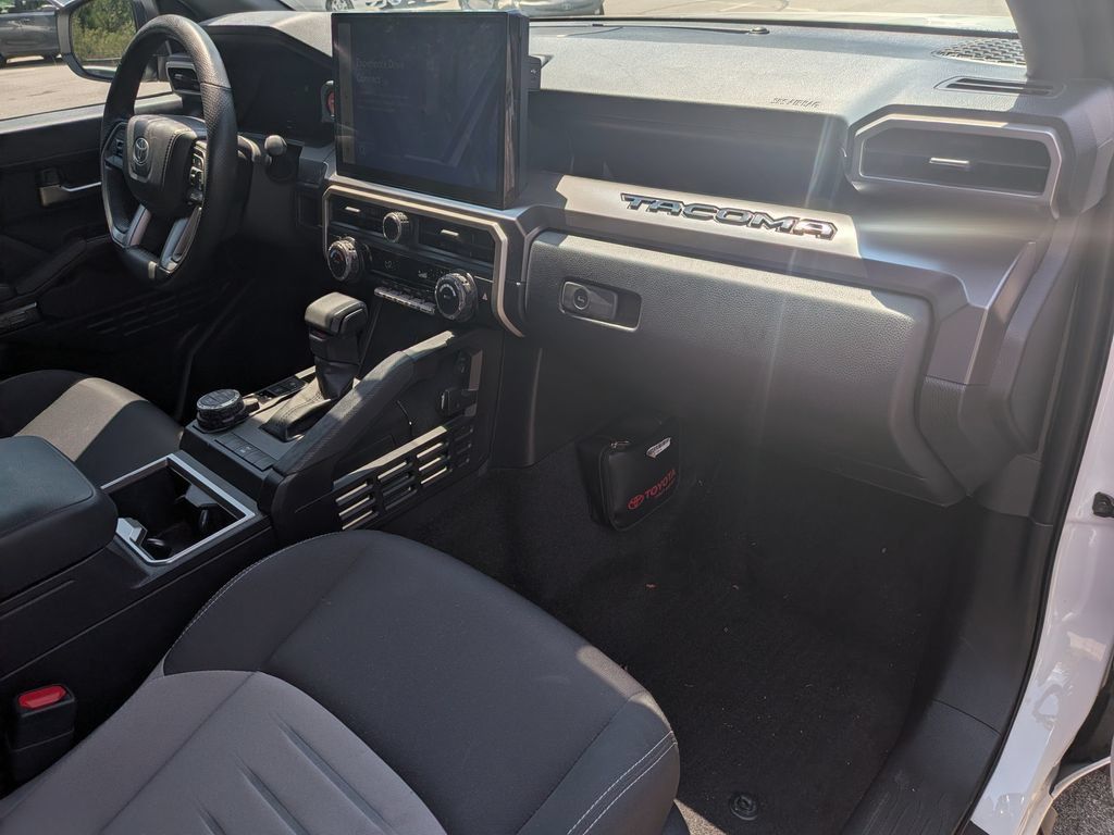 Used 2024 Toyota Tacoma TRD Off-Road AWD/4WD image 29