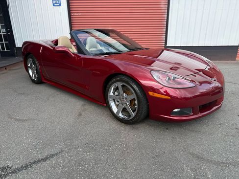 Used 2007 Chevrolet Corvette Convertible w/ Preferred Equipment Group image 18
