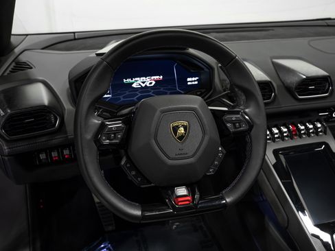 Used 2020 Lamborghini Huracan EVO AWD/4WD image 43
