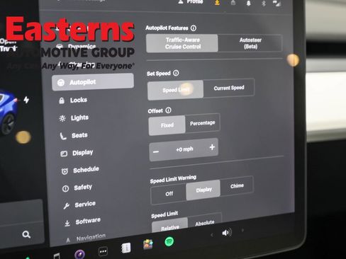 Used 2018 Tesla Model 3 Long Range image 18