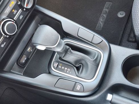 Certified 2025 Kia Soul LX image 21