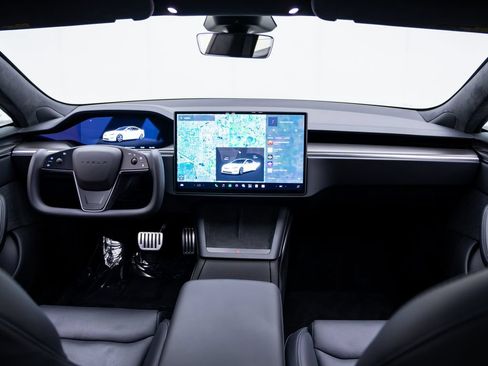 Used 2023 Tesla Model S Plaid AWD/4WD image 11
