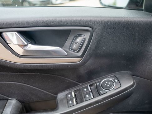 Used 2021 Ford Escape SEL image 16