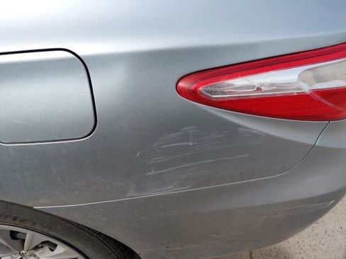 Used 2017 Toyota Camry LE image 6