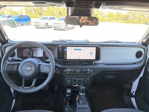 Used 2024 Jeep Wrangler Sport S image 14