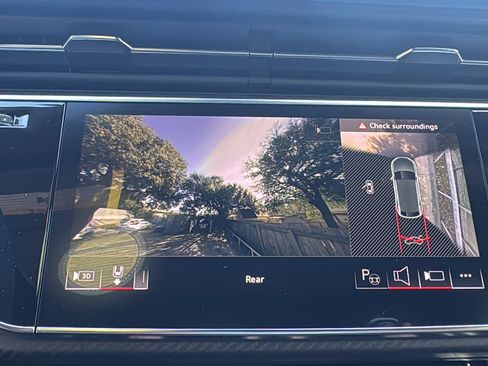 New 2026 Audi SQ8 Prestige image 19