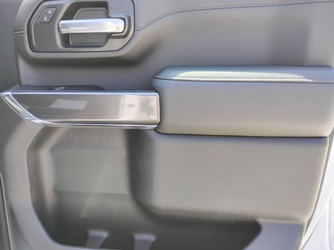Used 2022 GMC Sierra 2500 AT4 w/ AT4 Preferred Package AWD/4WD image 28
