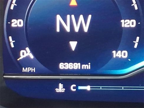 Used 2023 Chevrolet Tahoe Premier image 13