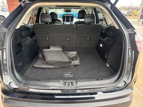 Used 2019 Ford Edge Titanium w/ Cold Weather Package image 12