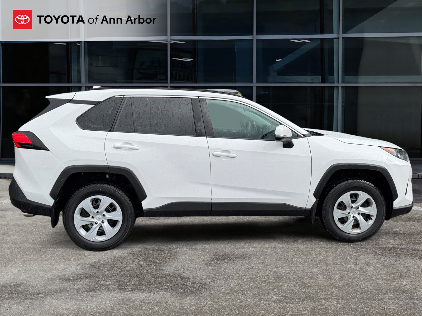 Used 2020 Toyota RAV4 LE w/ All Weather Liner Package AWD/4WD image 10
