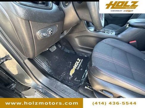 Used 2023 Chevrolet Equinox RS image 33