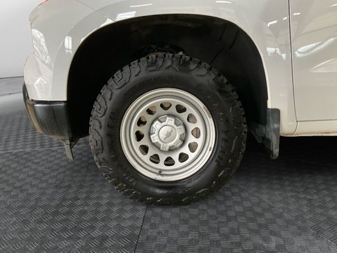 Used 2024 Chevrolet Silverado 1500 W/T w/ Z71 Off-Road Package image 14