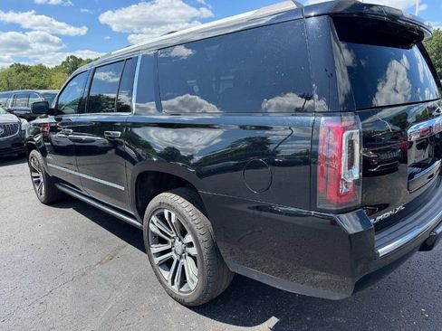 Used 2020 GMC Yukon XL Denali w/ Denali Ultimate Package AWD/4WD image 10