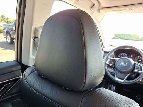 Used 2021 Subaru Outback Limited image 14