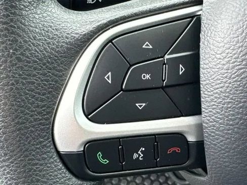 Used 2019 Jeep Compass Sport AWD/4WD image 32