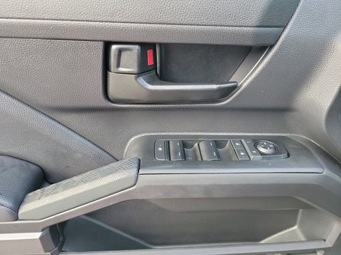 Certified 2025 Toyota Tacoma SR5 image 16