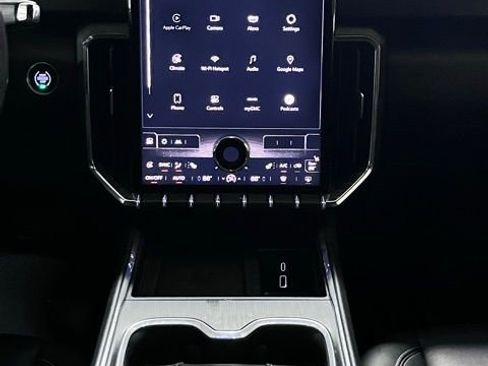 Used 2024 GMC Acadia Elevation image 31