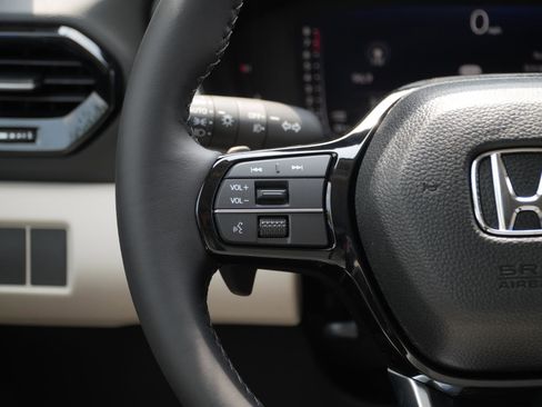 New 2026 Honda Pilot image 24